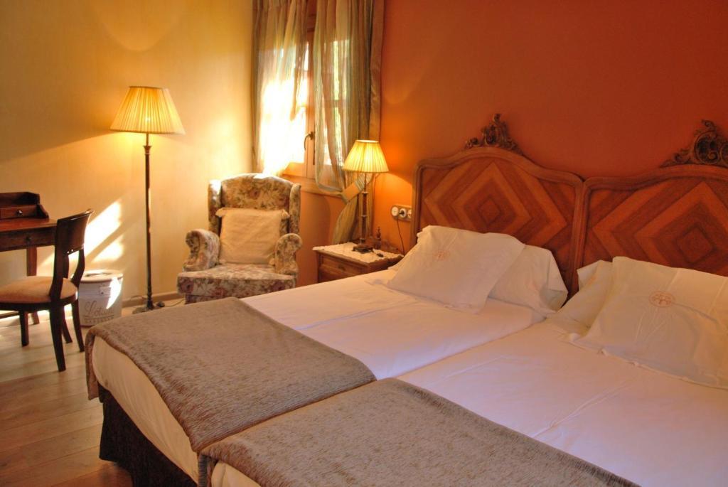 Hotel Selba d'Ansils Benasque Zimmer foto